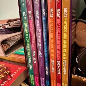 Kaplan 2023-24 MCAT books